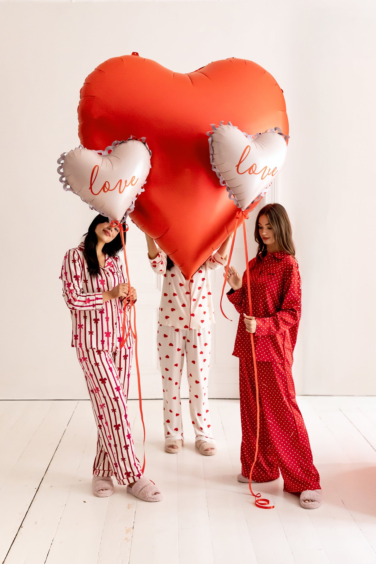 Folijas balons “Sirds” ar uzrakstu “Love”, 50 x 47 cm, krāsu miks
