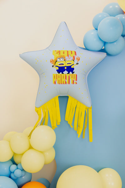 Folija balons zvaigzne ar pušķiem Minioni (72 x 72 cm)
