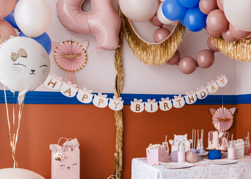 Baneris “Happy Birthday Cats”, 2.8 m – kaķu tematikas dzimšanas dienas dekorācija