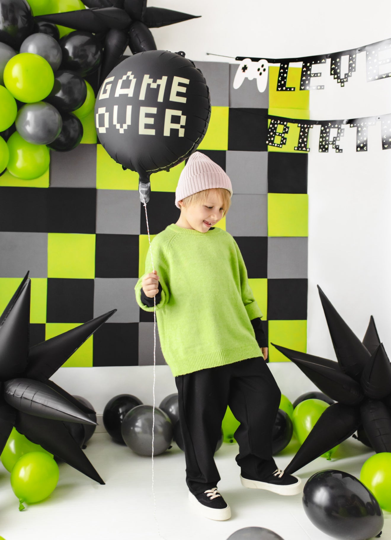 Folijas balons “Gamer over”, 45 cm, melnā krāsā