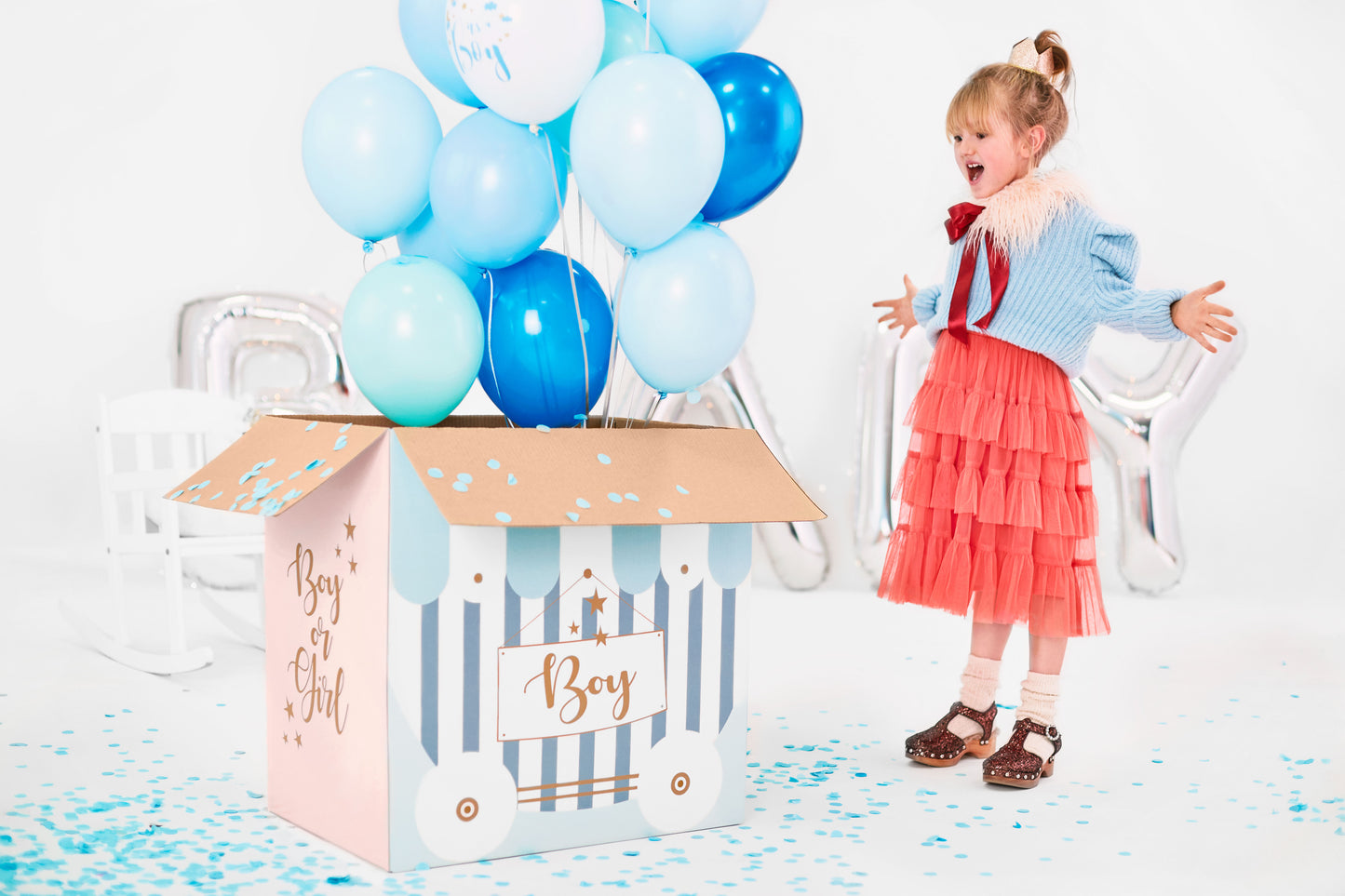 Balonu kaste Boy or Girl 60 x 40 x 60 cm – Gender Reveal dekorācija svētkiem(SAŅEMŠANA TIKAI SALDŪ UZ VIETAS!!)