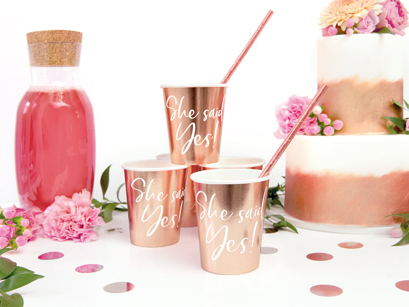 Papīra glāzes “She said yes!” rozā zelta (220 ml)