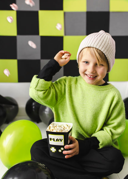 Popkorna kastītes “Play”, 6 gab. – geimeru ballītes uzkodu trauki